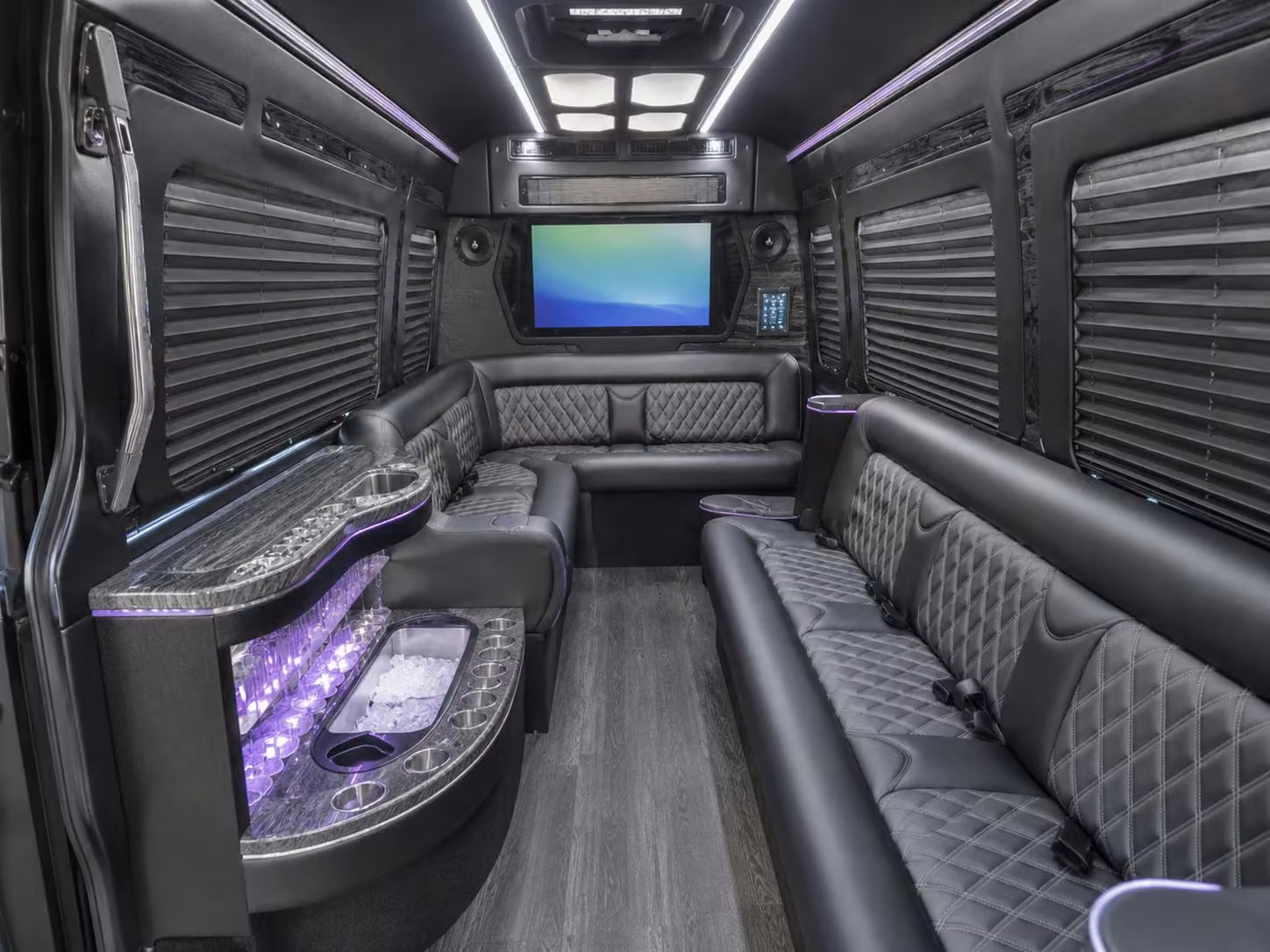 airport shuttle services for government military groups at baton rouge metropolitan airport