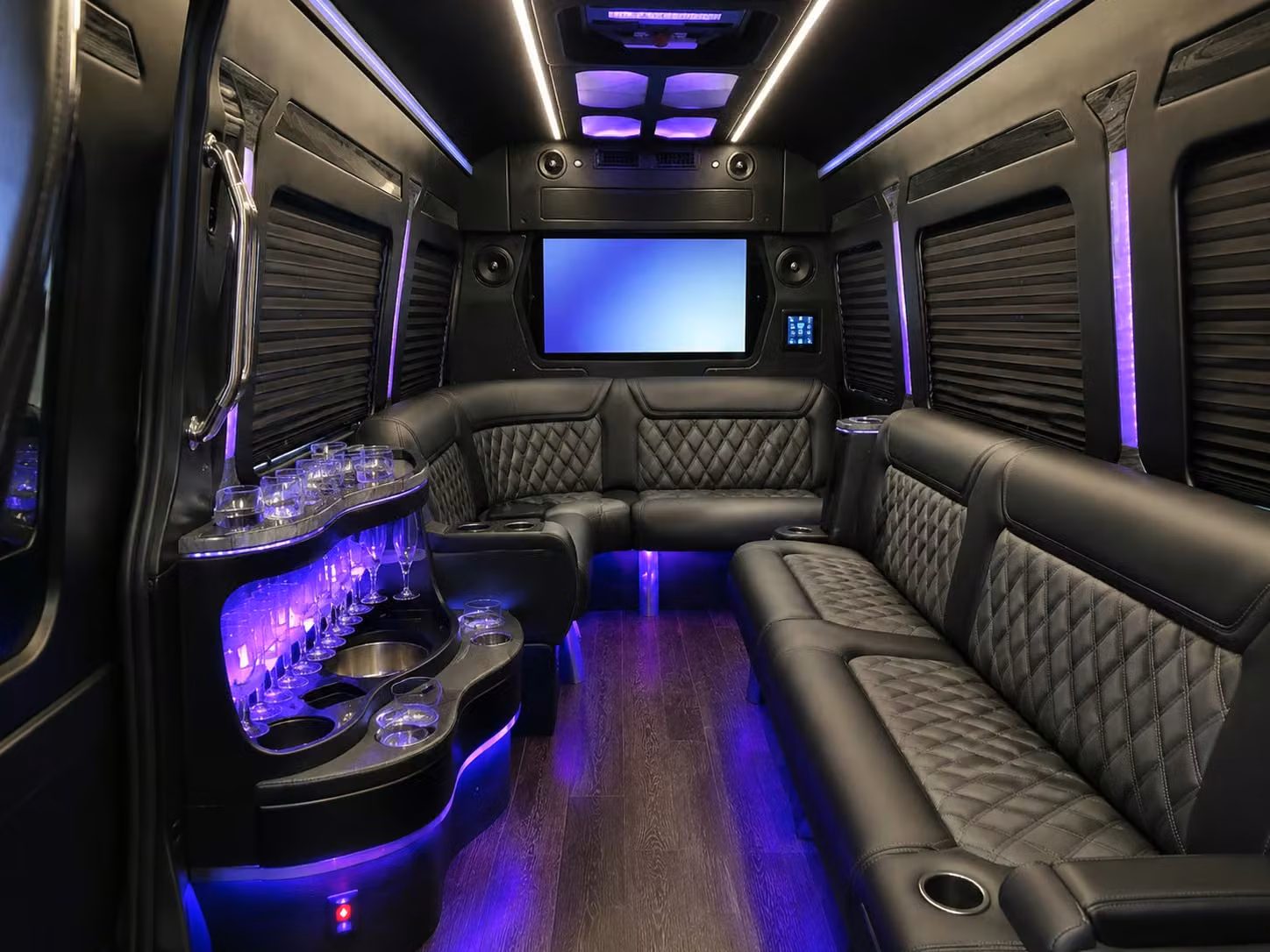 let coachbusbatonrouge com handle guest transportation from baton rouge airport arrivals through the last dance