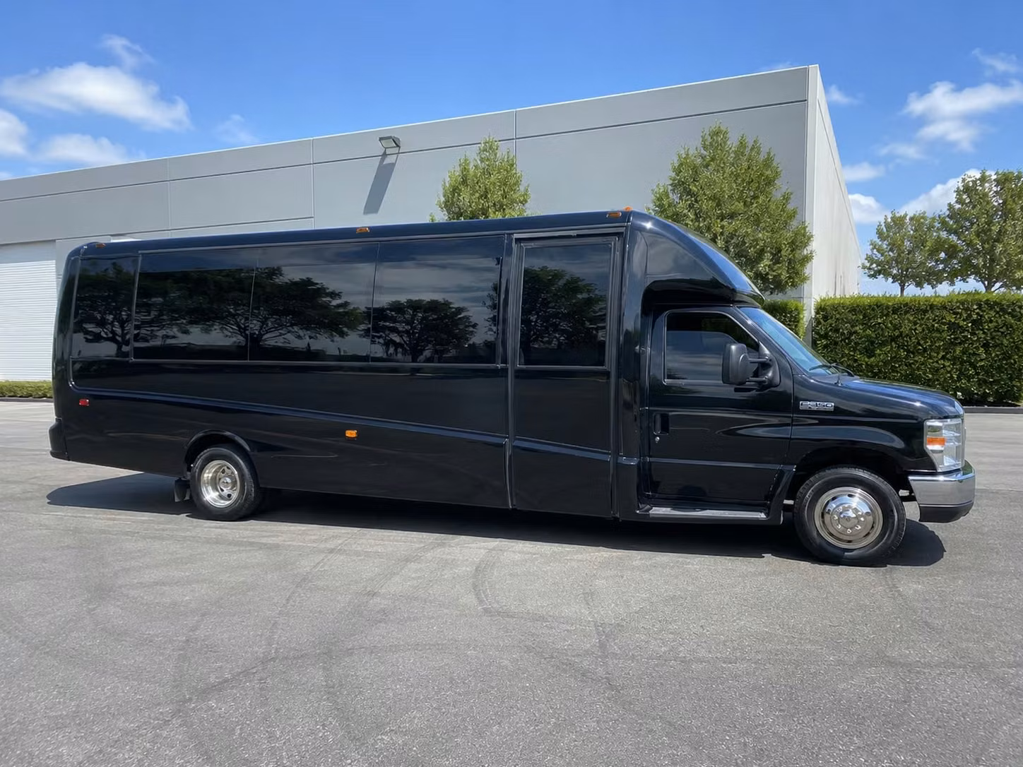 party buses in baton rouge make prom night an event before the event